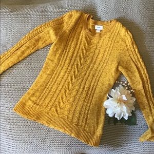 Old Navy Knitted Sweater